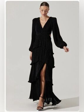 quinn floral cutout maxi dress ASTR the Label | Quinn Floral Cutout Midi Dress | Size S